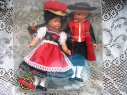 black forest two dolls in container_01